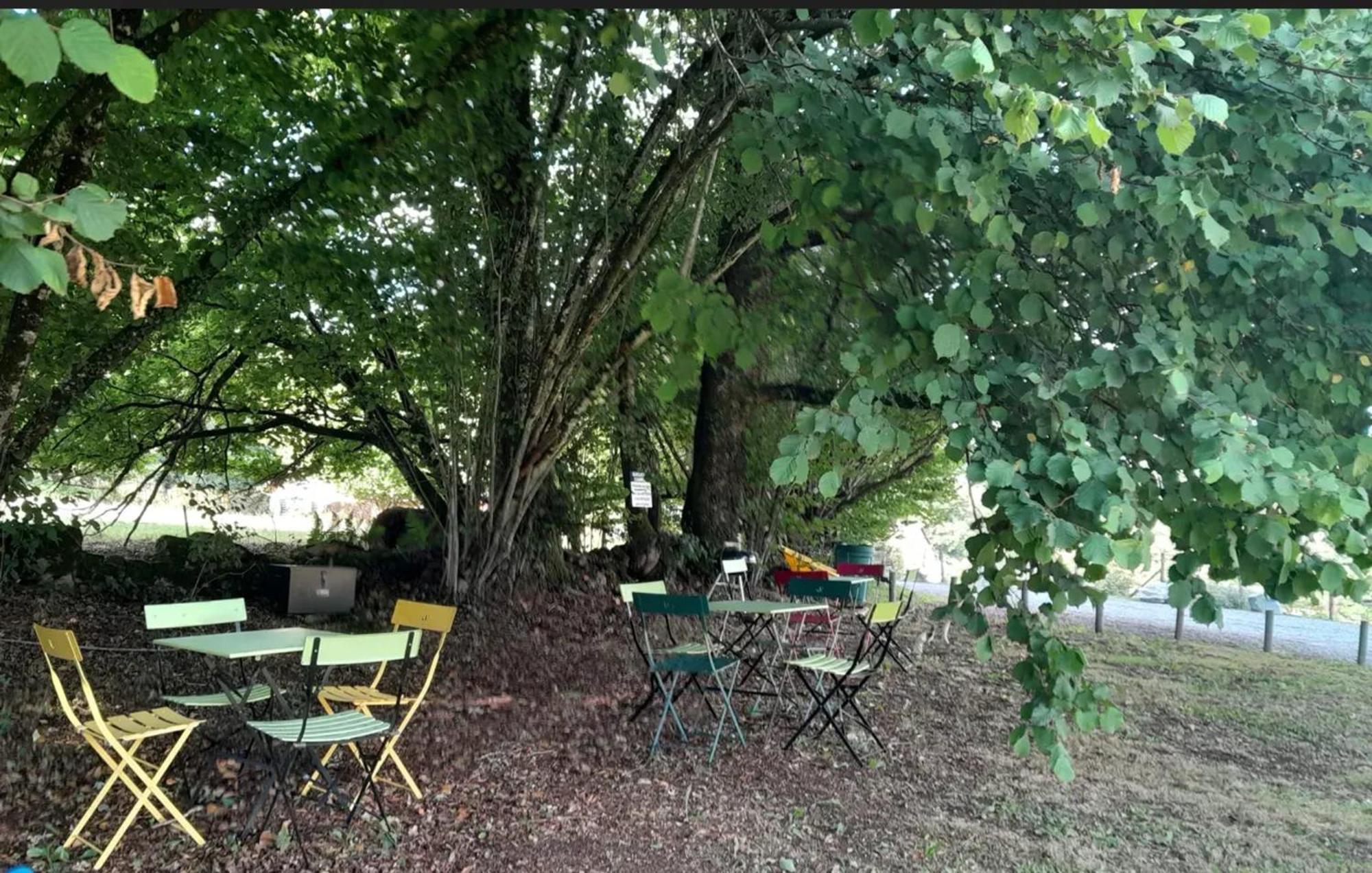 Chalet Charmant A Saint-Sylvestre Avec Terrasse Et Jardin Ambazac Exterior photo